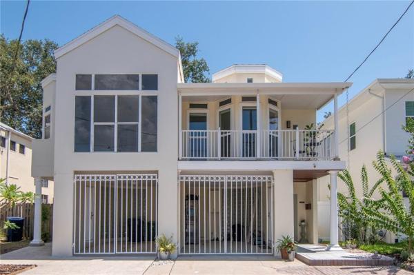 PALMA CEIA PLACE TWNHMS