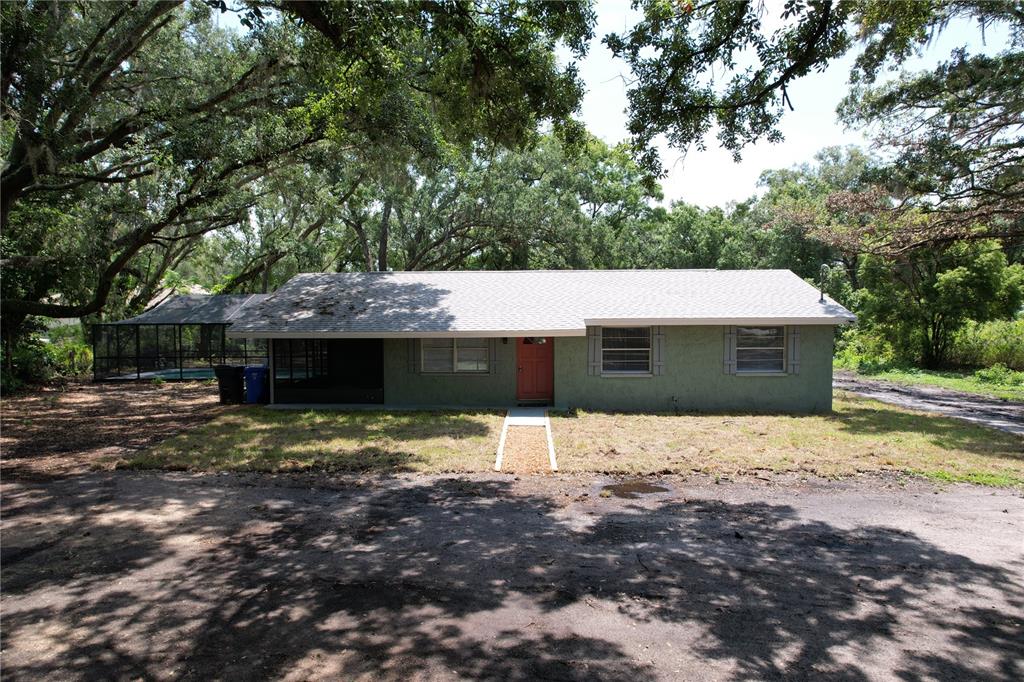 Single Family - фото