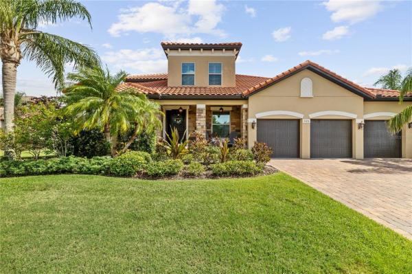 ESTUARY OF MOBBLY BAY