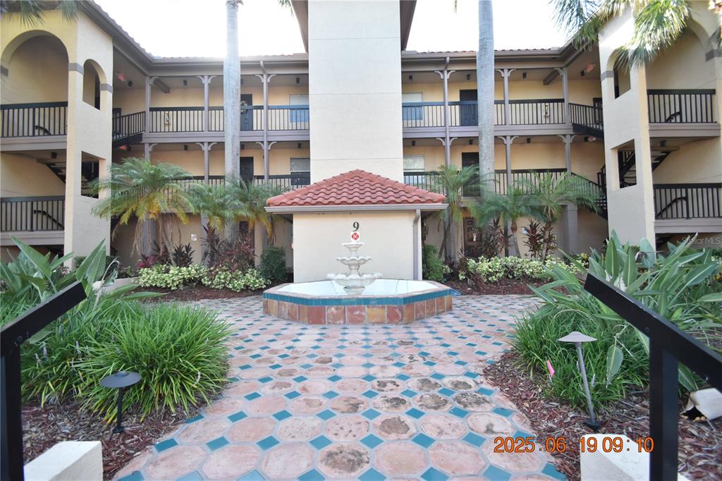 AUDUBON CONDO AT FEATHER SOUND - фото