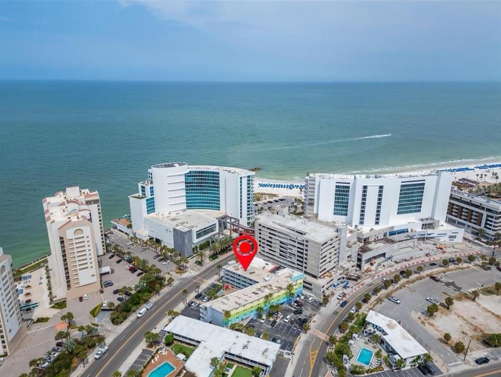 PELICAN POINTE ON - фото