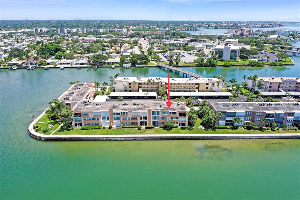 BAY ISLAND GROUP 4 - фото