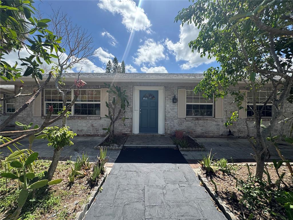 MANDALAY SUB - фото