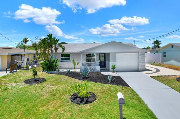 HUDSON BEACH ESTATES