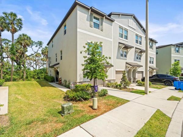 PALM RIVER TWNHMS PH 2