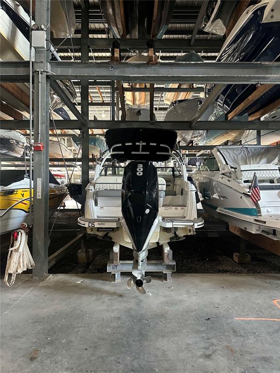 DRY SLIPS AT BELLAGIO VILLAGE - фото