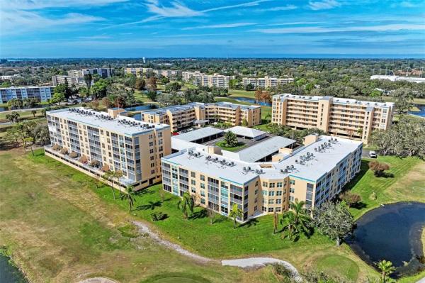 THE FAIRWAYS AT PINEBROOK PH I