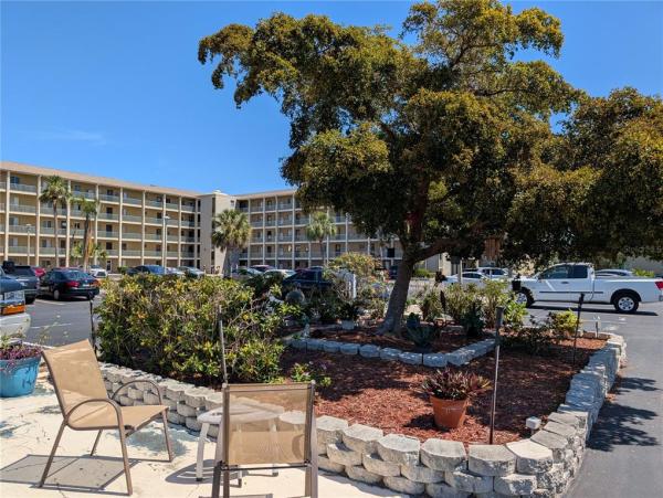 BAYSHORE ON THE LAKE APTS II SEC 3