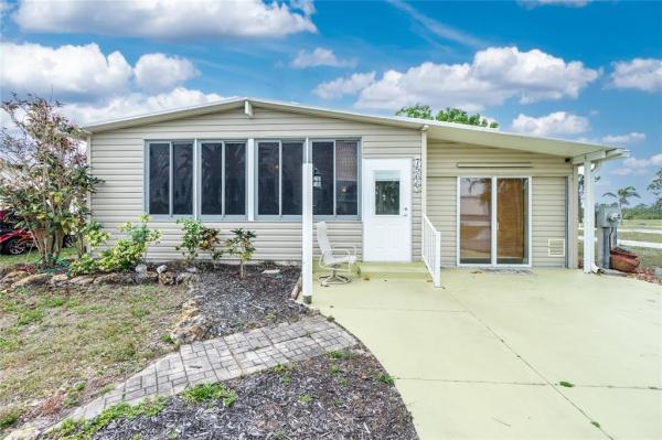 VILLAGE HOLIDAY LAKE