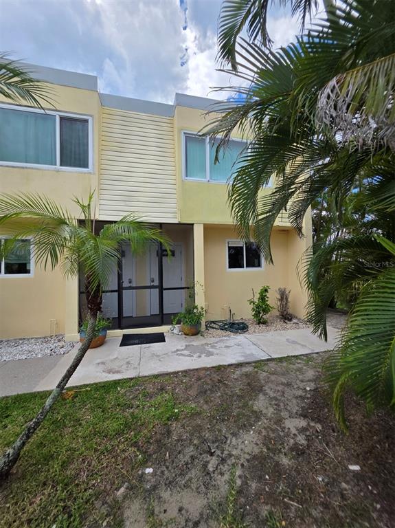 CHARLOTTE BAY VILLAS BLDG 01 - фото