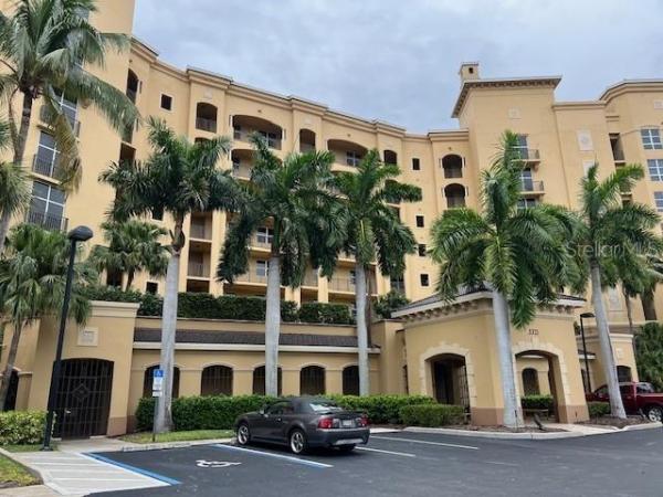 GRANDE ISLE TOWERS I & 02 PH I