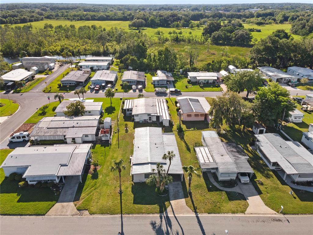 LEESBURG COACHWOOD COLONY - фото