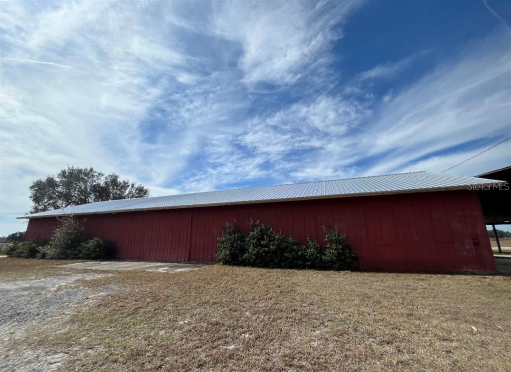 Commercial - фото