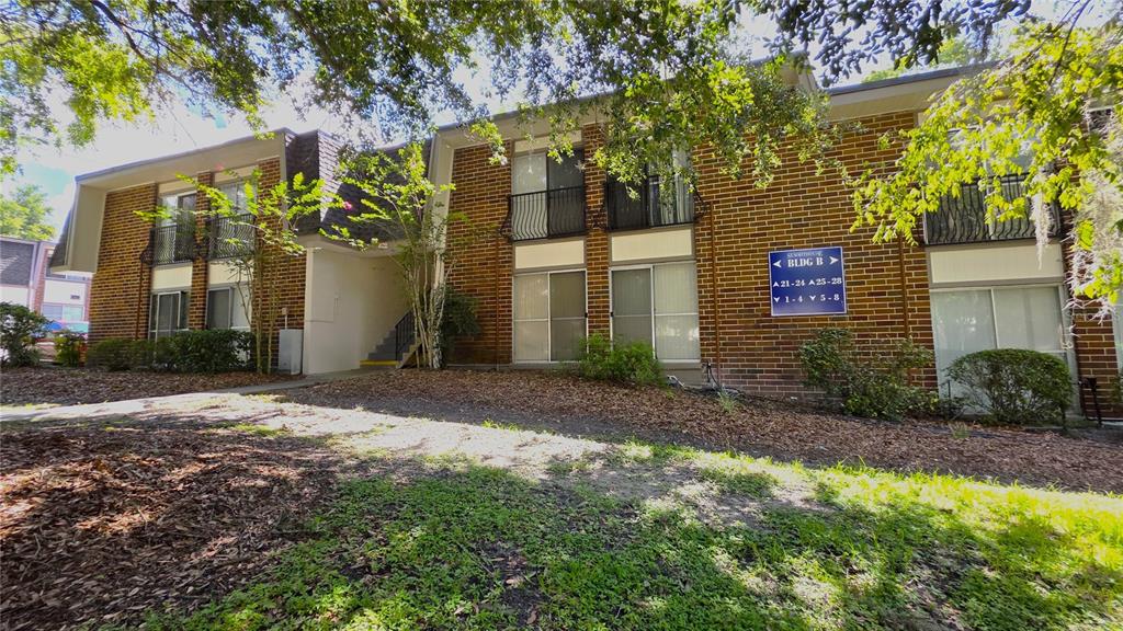 SUMMIT HOUSE - фото