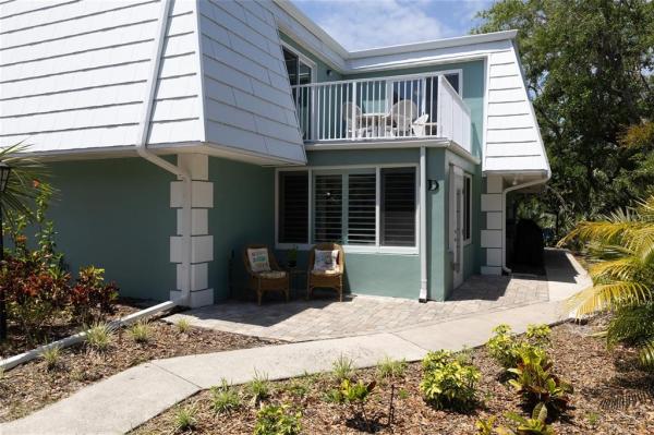 BAHAMIAN CLUB UNITS 01-03 INC