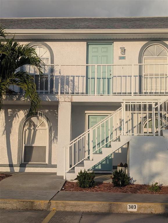 DEEANN LAKEFRONT ESTATES - фото