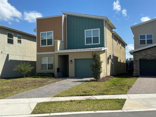 COVE AT STOREY LAKE 5