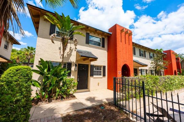 GRAND CENTRAL SQUARE CONDO