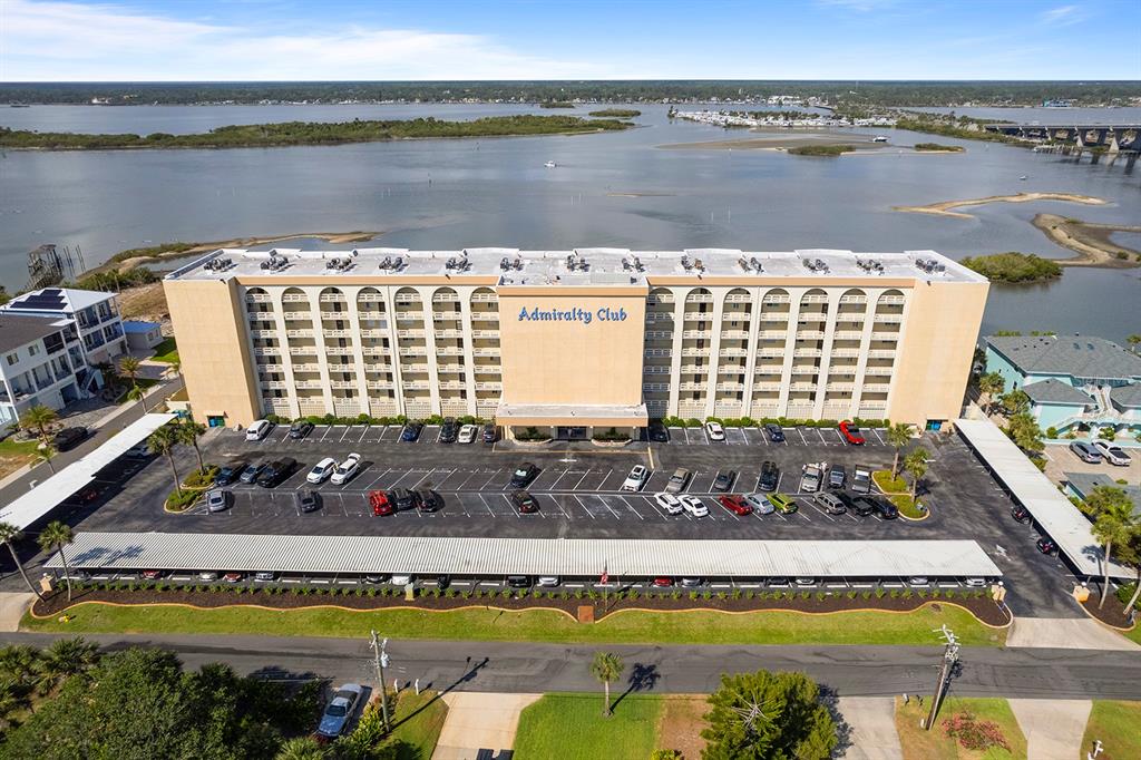 ADMIRALTY CLUB - фото