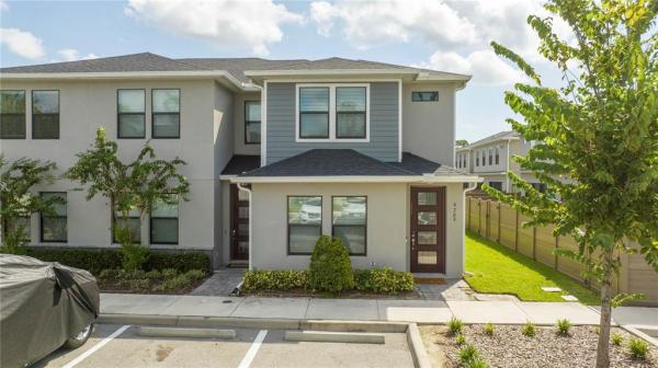 TERRA ESMERALDA TWNHMS