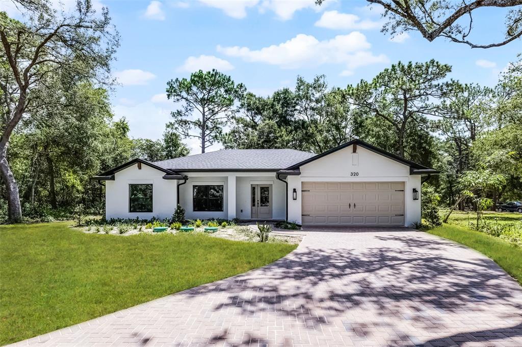 MINAKI HEIGHTS - фото