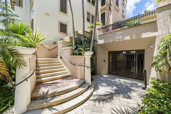 VILLA CASTILLE CONDO