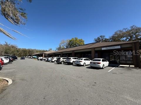 COURTNEY PLAZA - фото