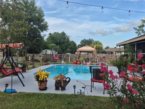 RAINBOW LAKES ESTATES