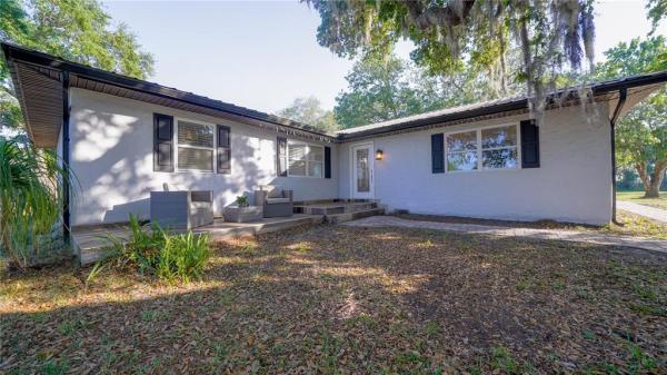 RUNNEYMEDE RANCHLANDS UNIT 1