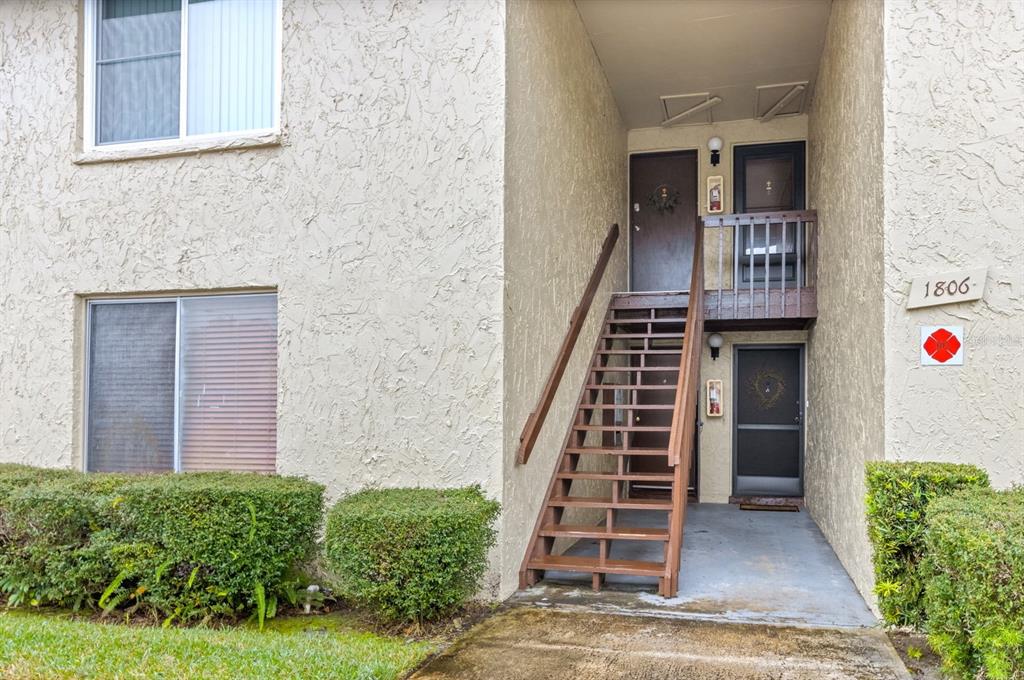 WOODSIDE VILLAGE CONDO - фото