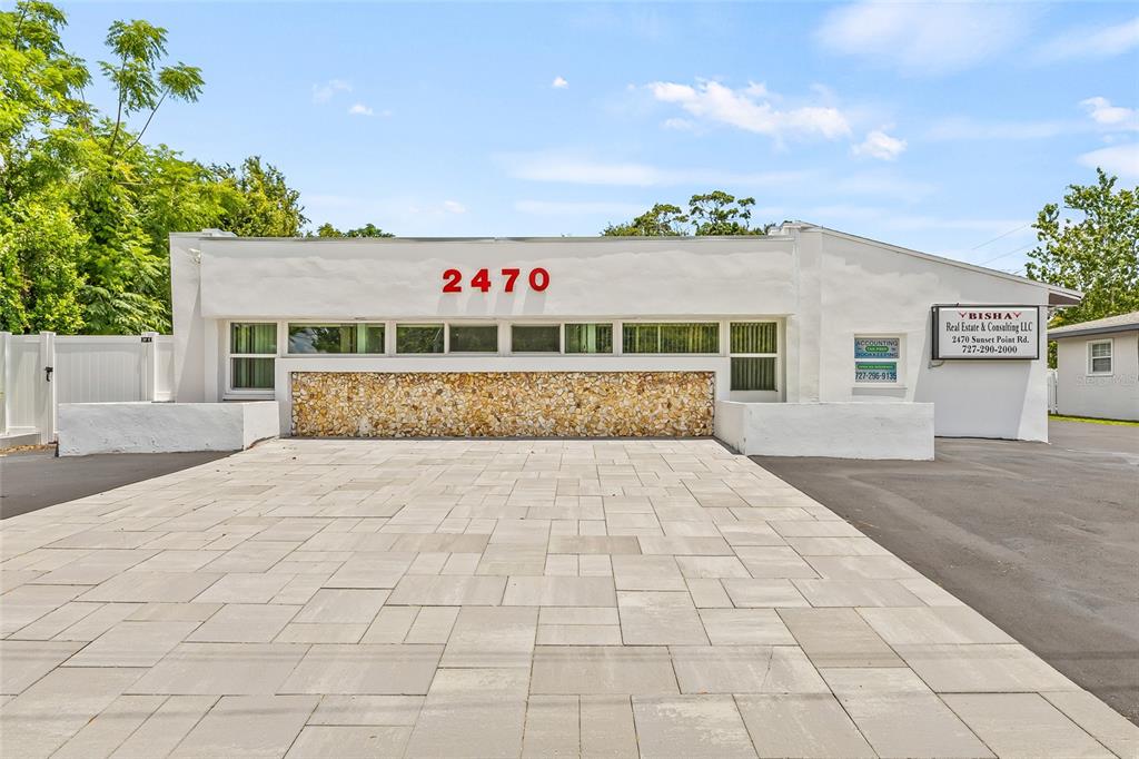 SKYLINE GROVES - фото