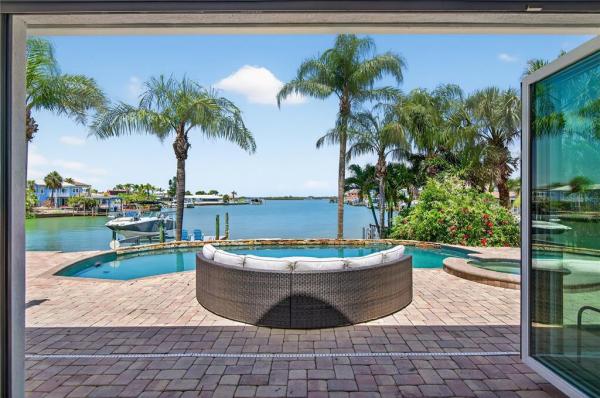 ISLAND ESTATE OF CLEARWATER UNITS 6D 7A 7C