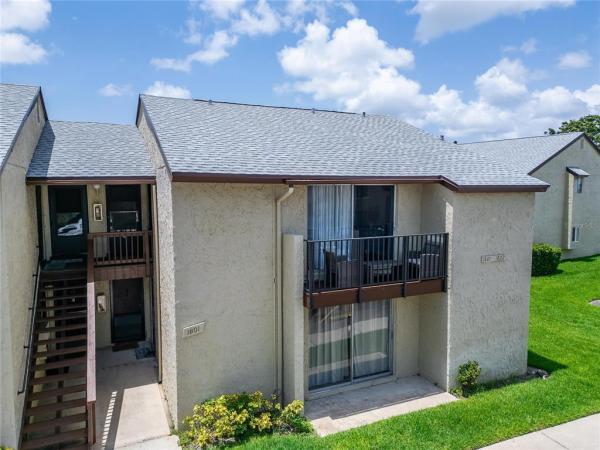 WOODSIDE VILLAGE CONDO