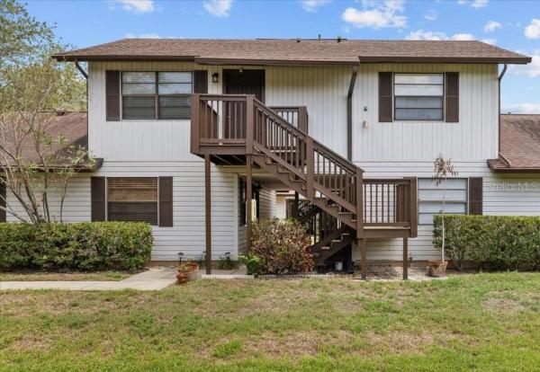BREEZEWAY VILLAS CONDO TWNHS