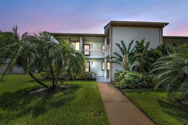 EAST LAKE WOODLANDS CONDO