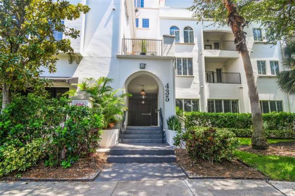 SEYBOLD FLATS A CONDO