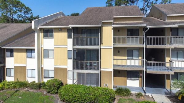 STONE CREEK POINTE A CONDOMINI