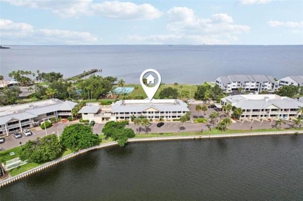 ISLAND RESORT AT MARINERS CLUB