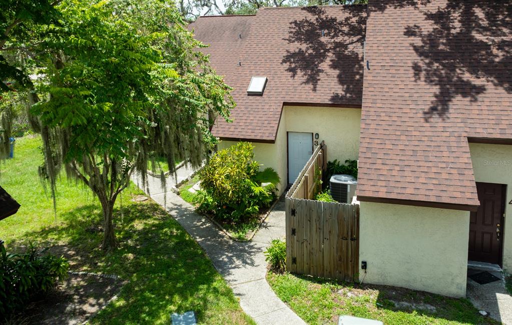 OAK BRIDGE RUN A CONDO - фото