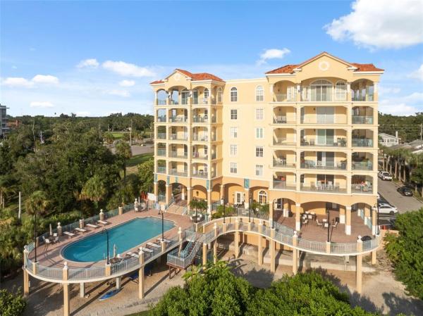 BAYVIEW CONDO CLEARWATER
