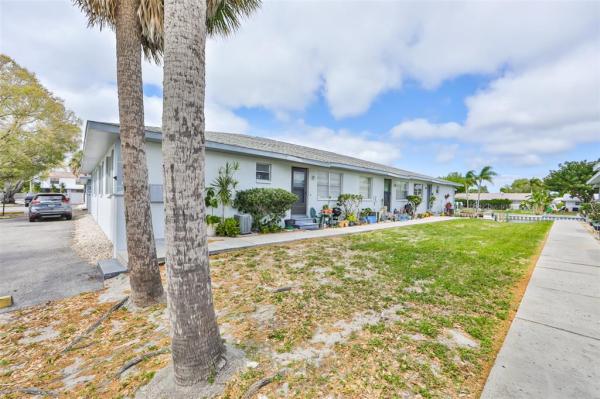 BAY CREST CONDO PH I