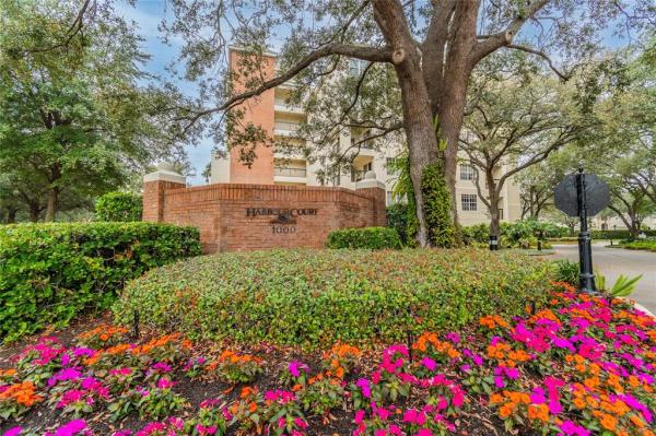 HARBOUR COURT A CONDO