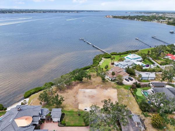 RICHARDS ADD TO PALMETTO