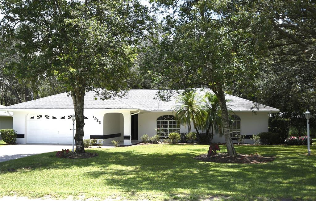 AVON PARK LAKES - фото