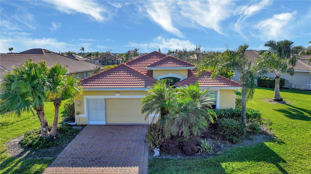 TALON BAY - фото