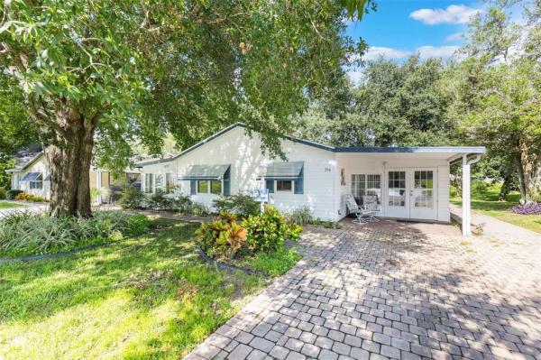 ORANGE BLOSSOM GARDENS UN 15