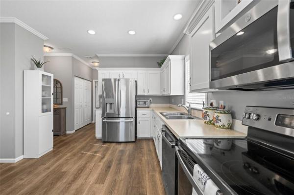 BRADENTON TROPICAL PALMS CO-OP