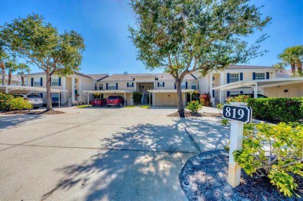 GARDENS 04 ST ANDREWS PARK AT PLANTATION THE