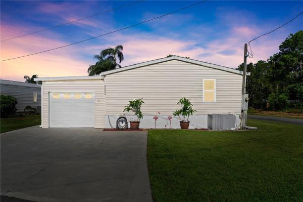 WISCONSIN MICHIGAN SHORES