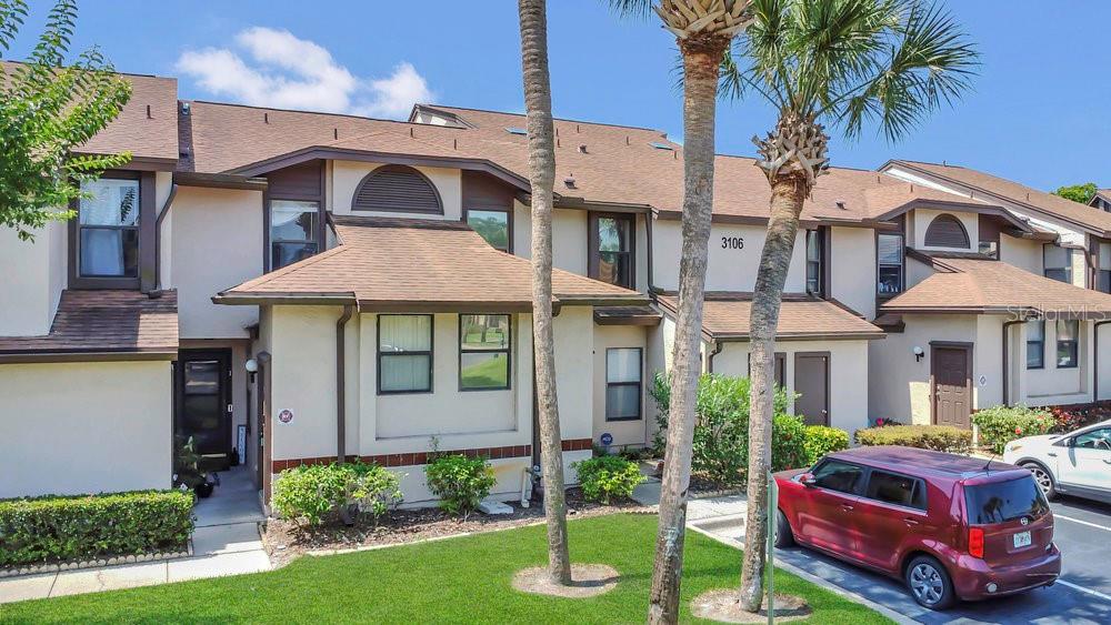 CLUB VILLAS AT WIMBLEDON PARK CONDO - фото